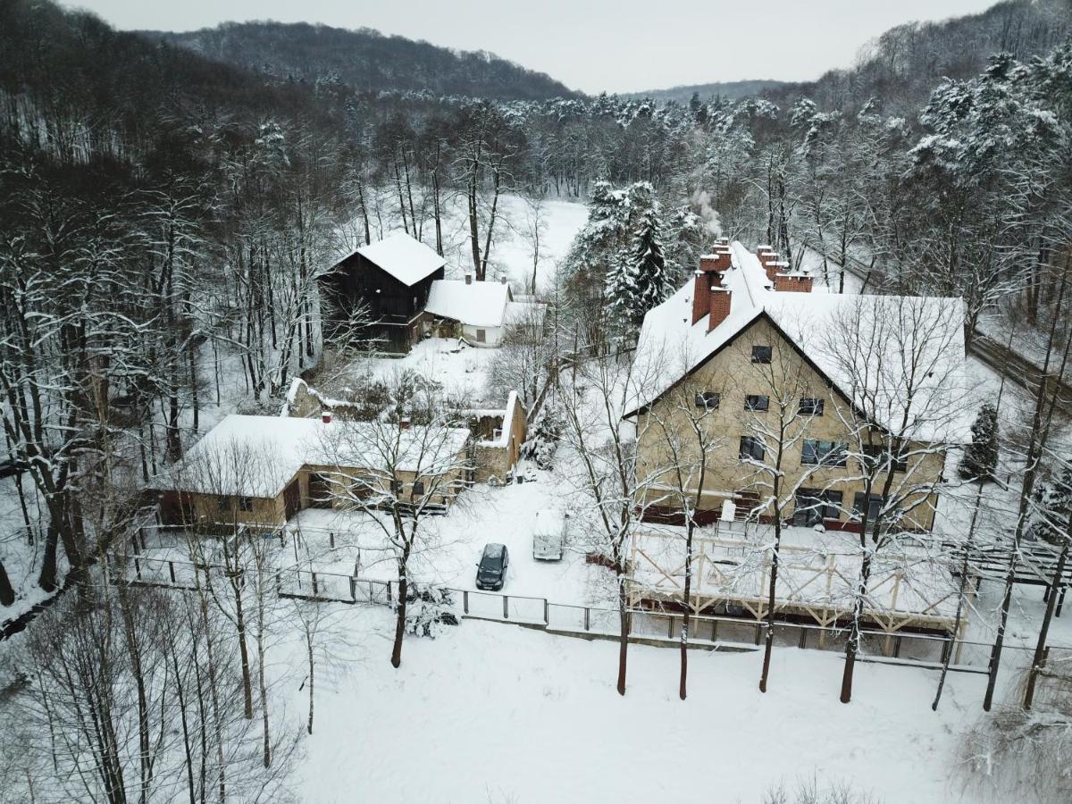 Zloty Jelen - Restauracja I Dom Goscinny Potok Zloty ภายนอก รูปภาพ