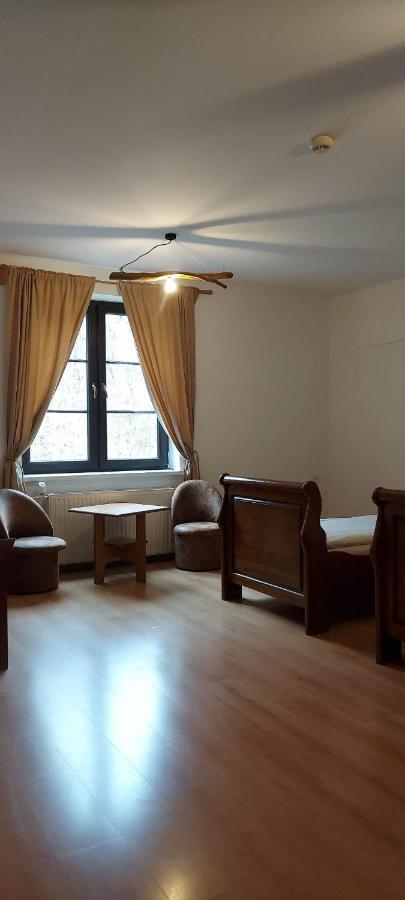 Zloty Jelen - Restauracja I Dom Goscinny Potok Zloty ภายนอก รูปภาพ